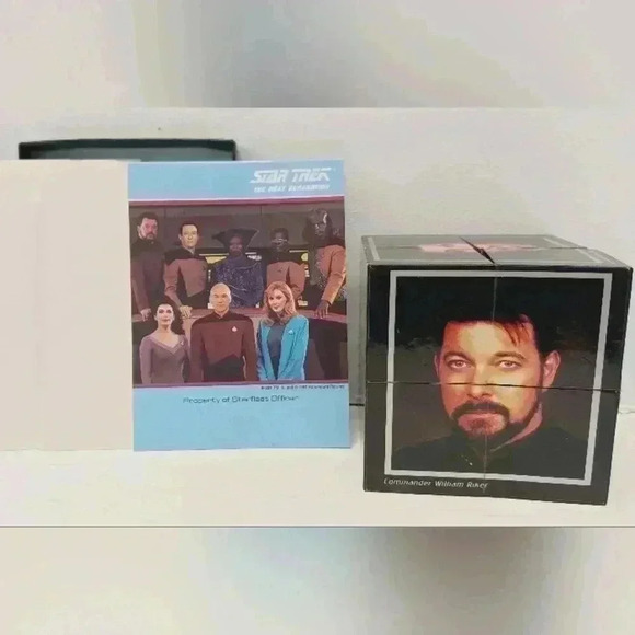 Vintage 1991 Star Trek The  Next Generation Book Plates & 1995 Puzzle Cube - Picture 4 of 8